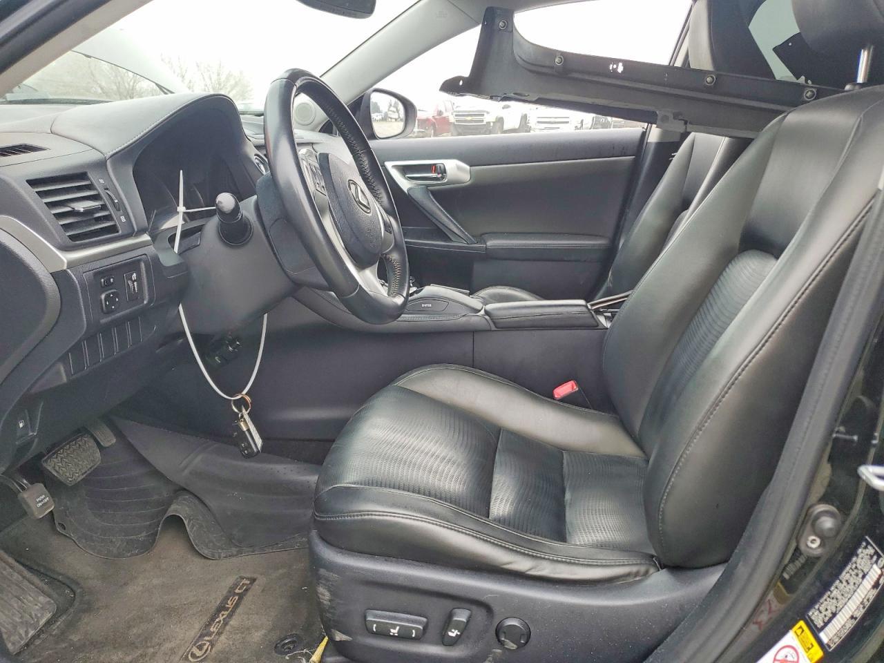 2013 LEXUS CT 200