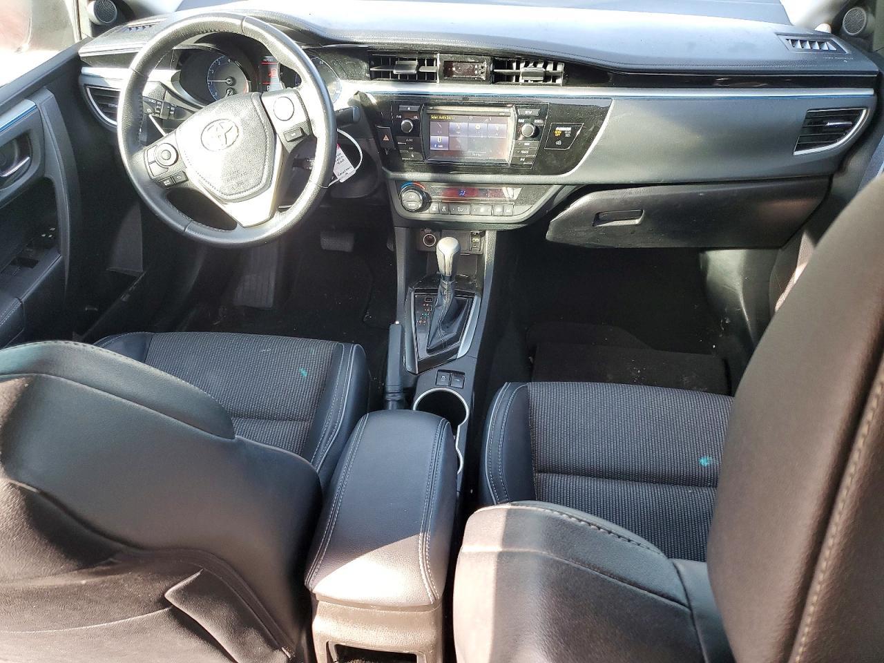 2015 TOYOTA COROLLA