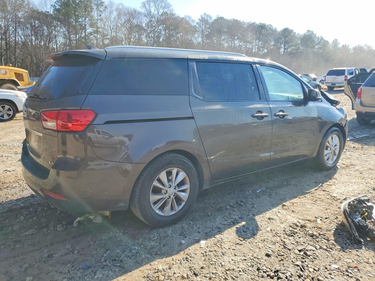 2016 KIA SEDONA