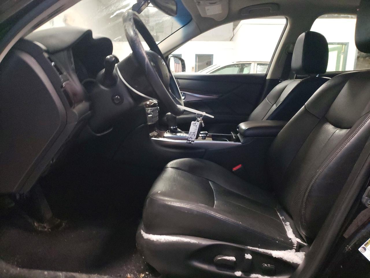 2017 INFINITI Q70