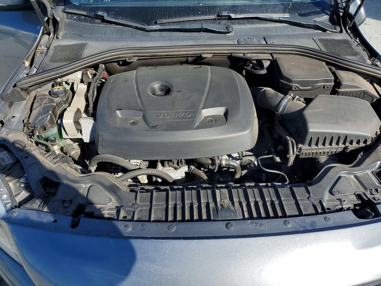 2018 VOLVO S60