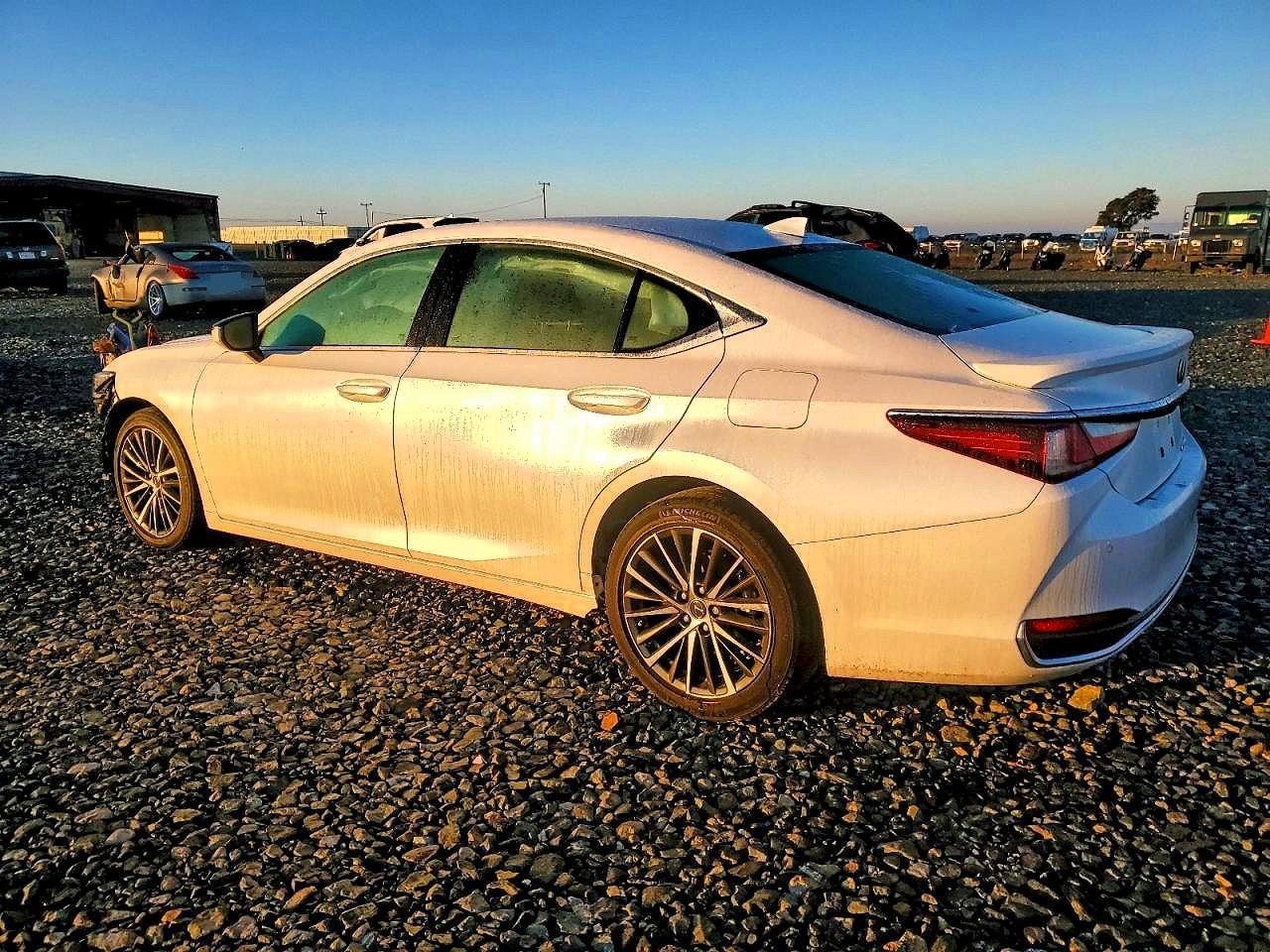 2024 LEXUS ES 300H