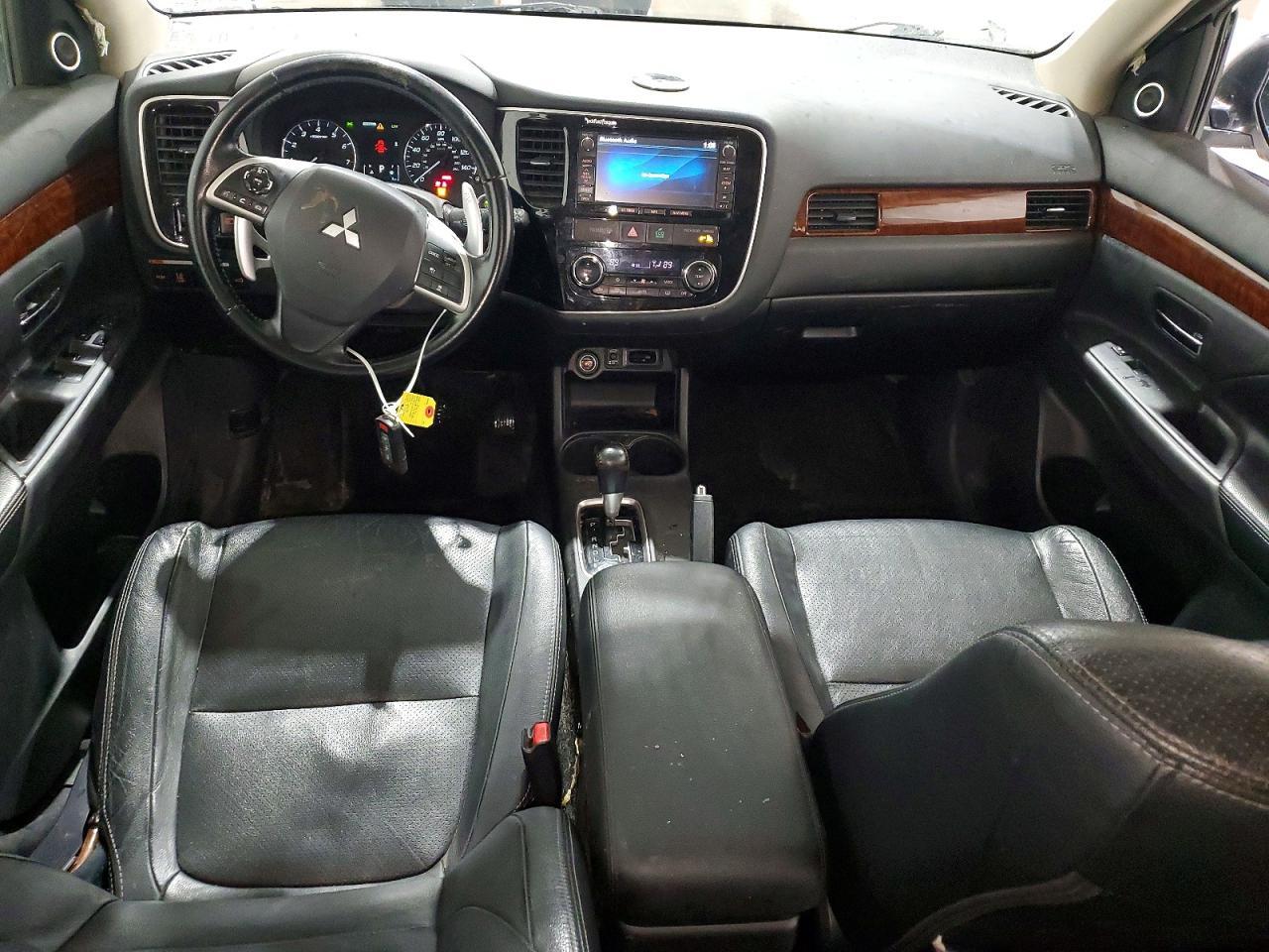 2014 MITSUBISHI outlander