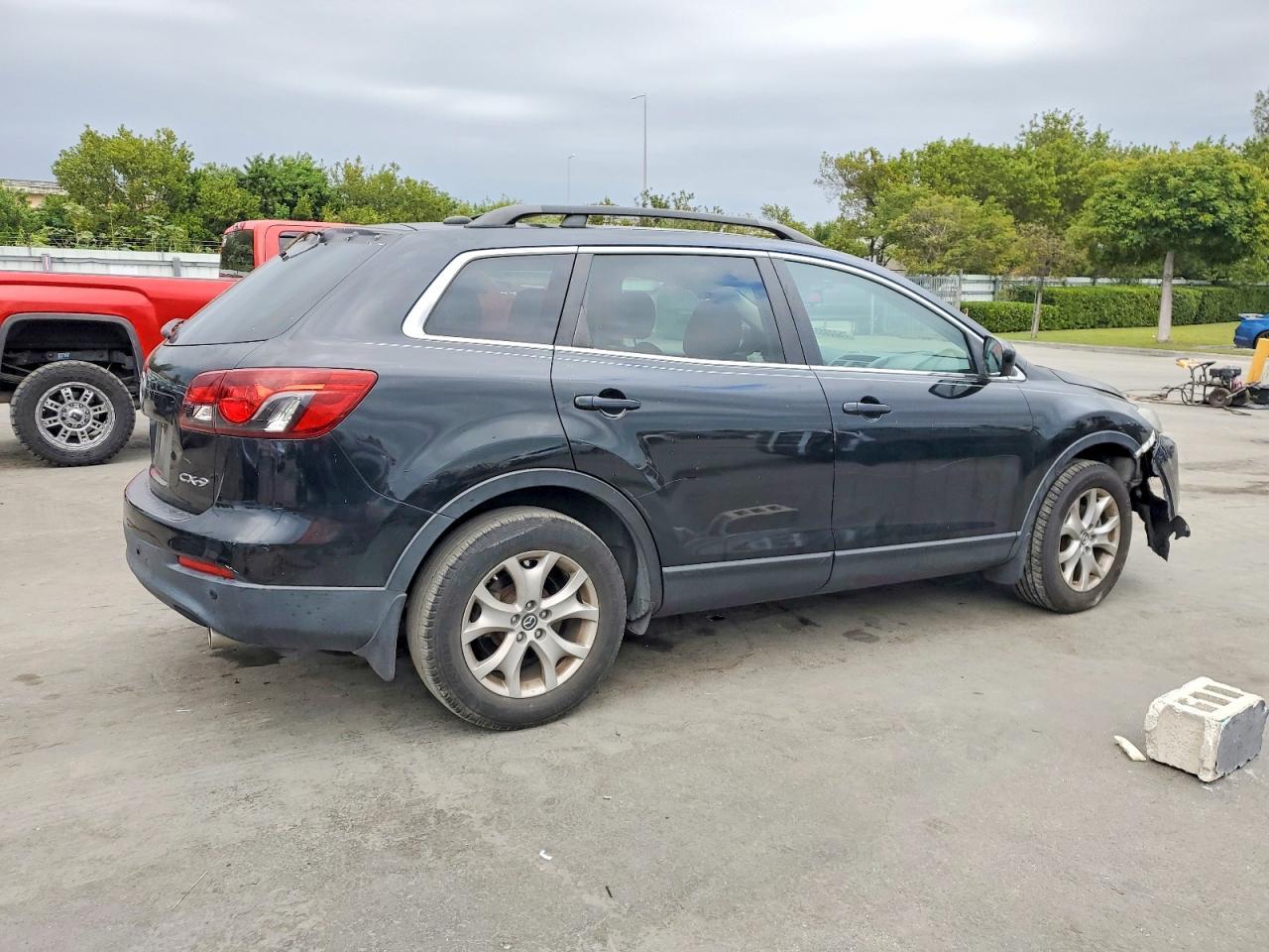 2015 MAZDA CX-9