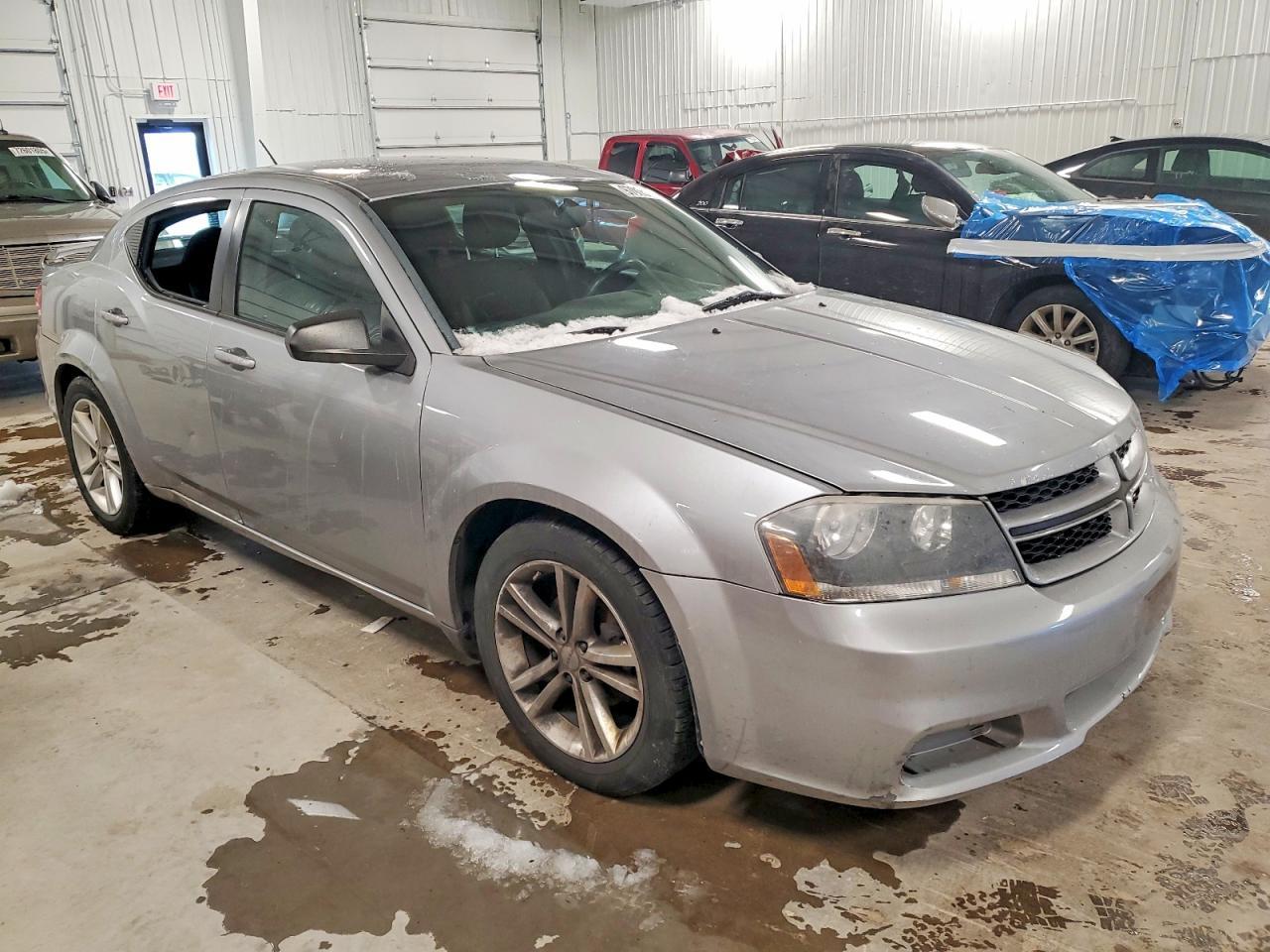 2014 DODGE Avenger