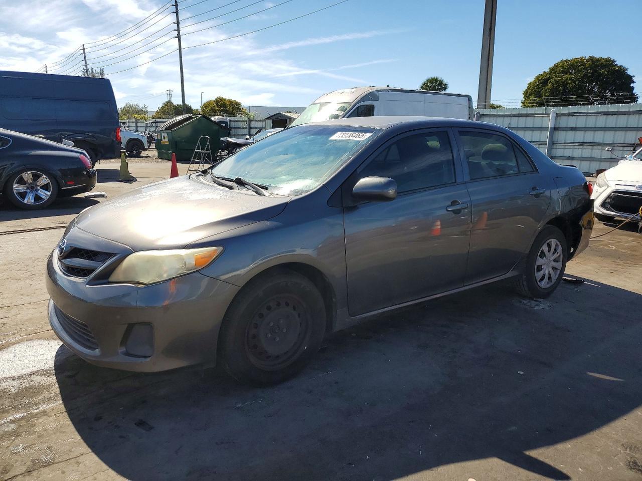 2013 TOYOTA COROLLA