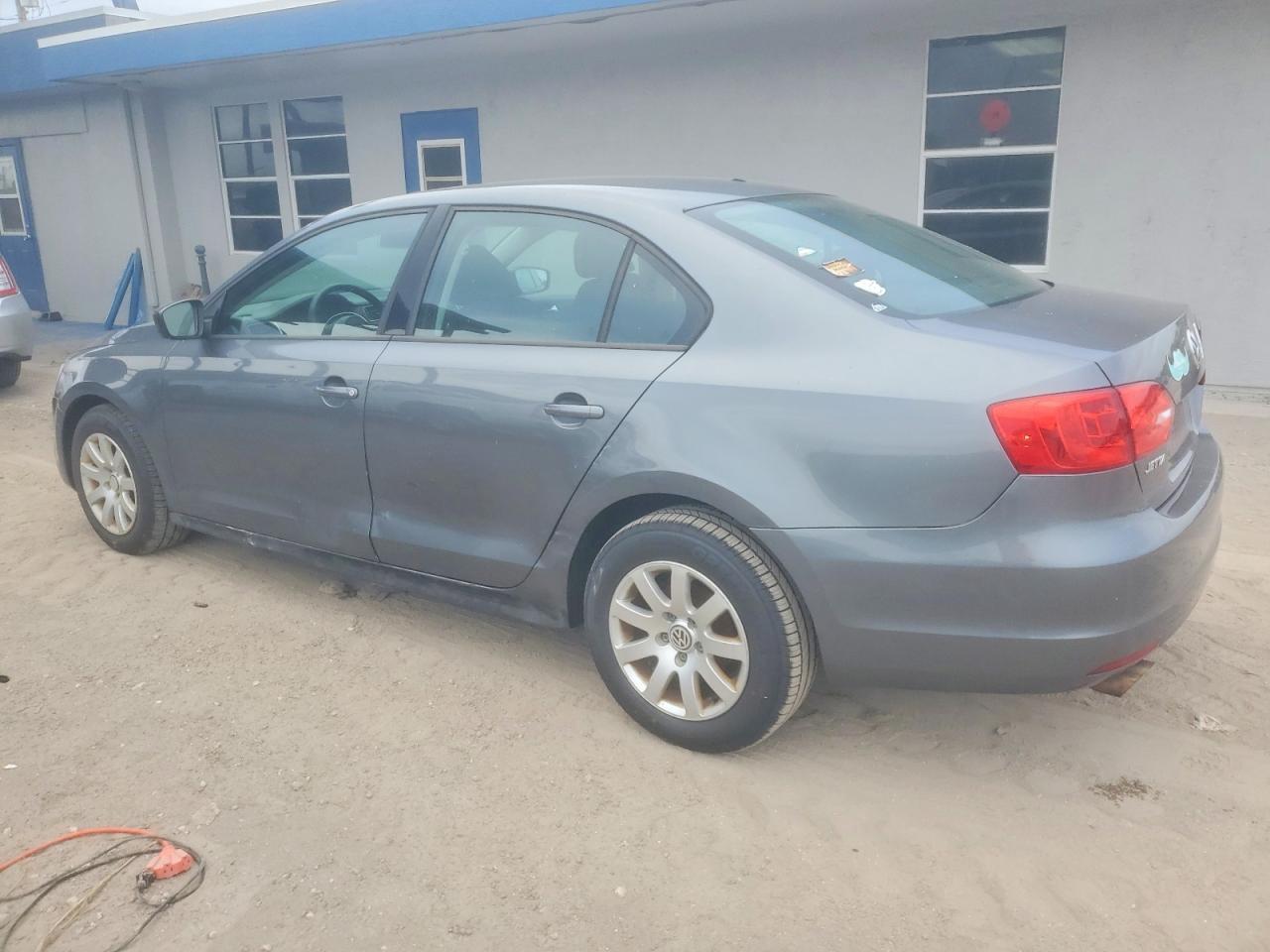 2012 VOLKSWAGEN JETTA