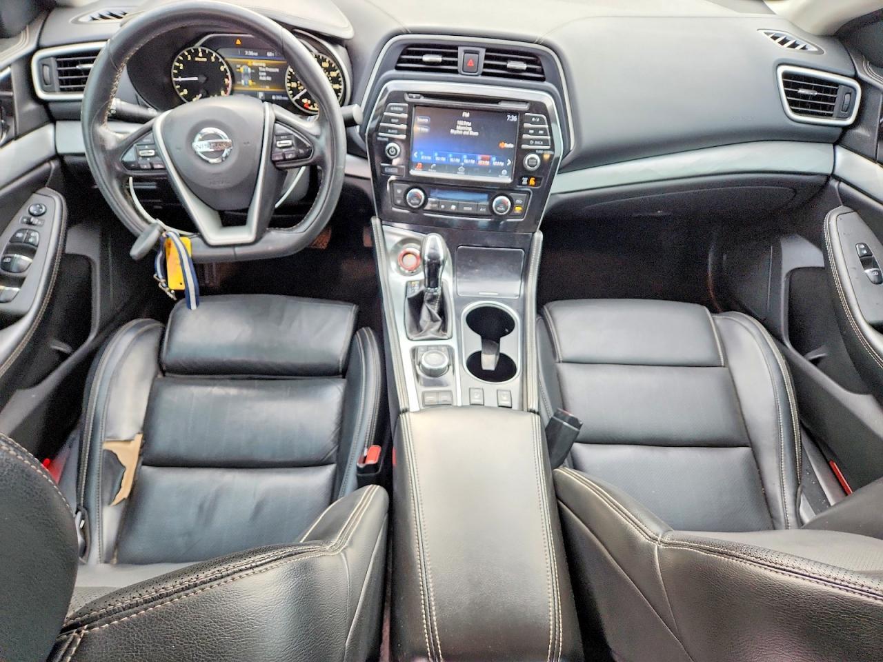 2016 NISSAN Maxima