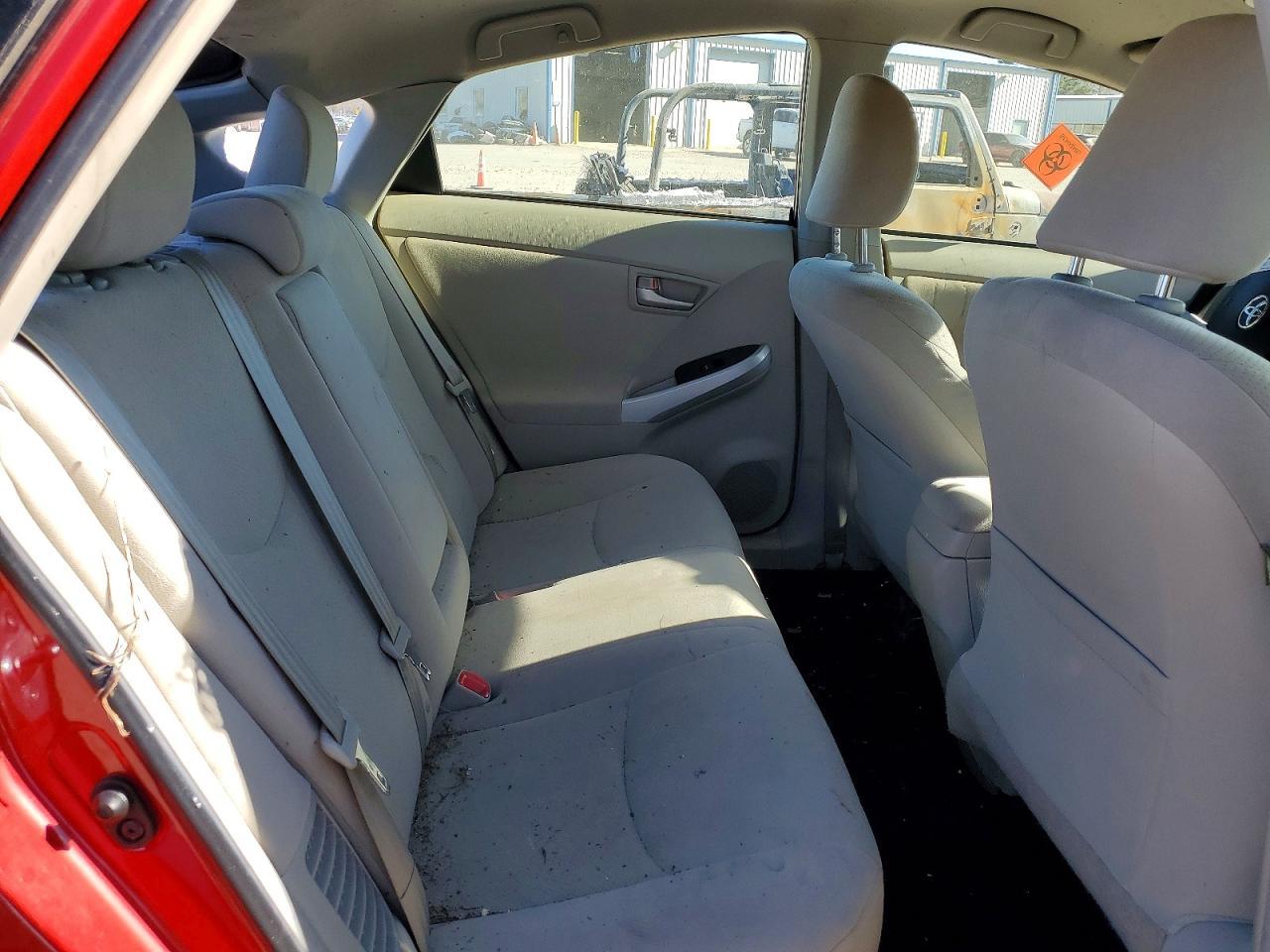 2015 TOYOTA PRIUS