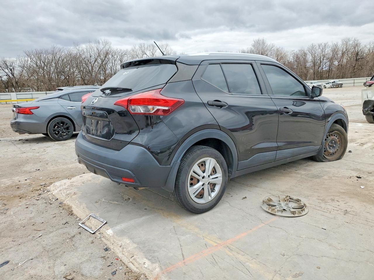 2018 NISSAN KICKS
