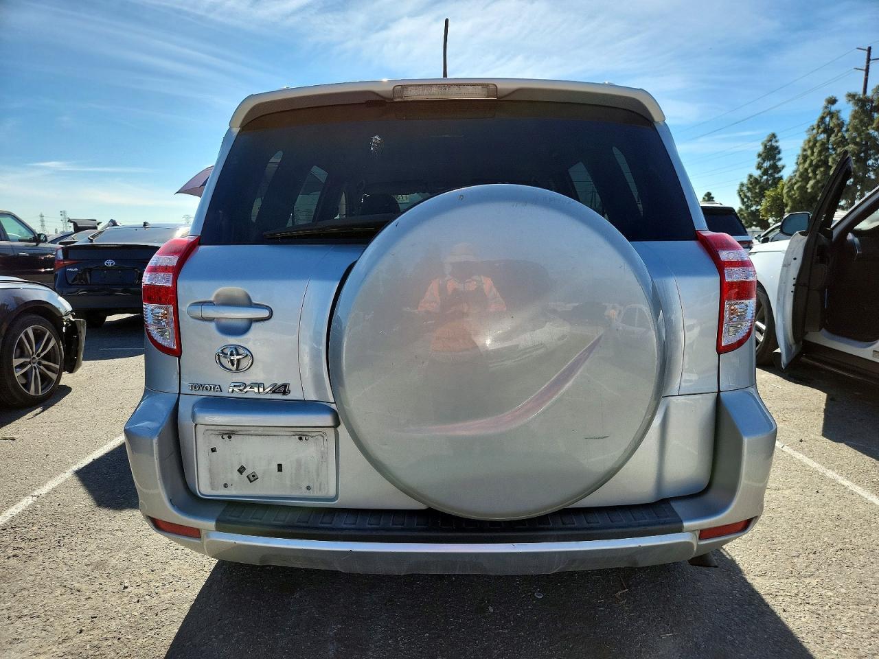 2009 TOYOTA RAV4