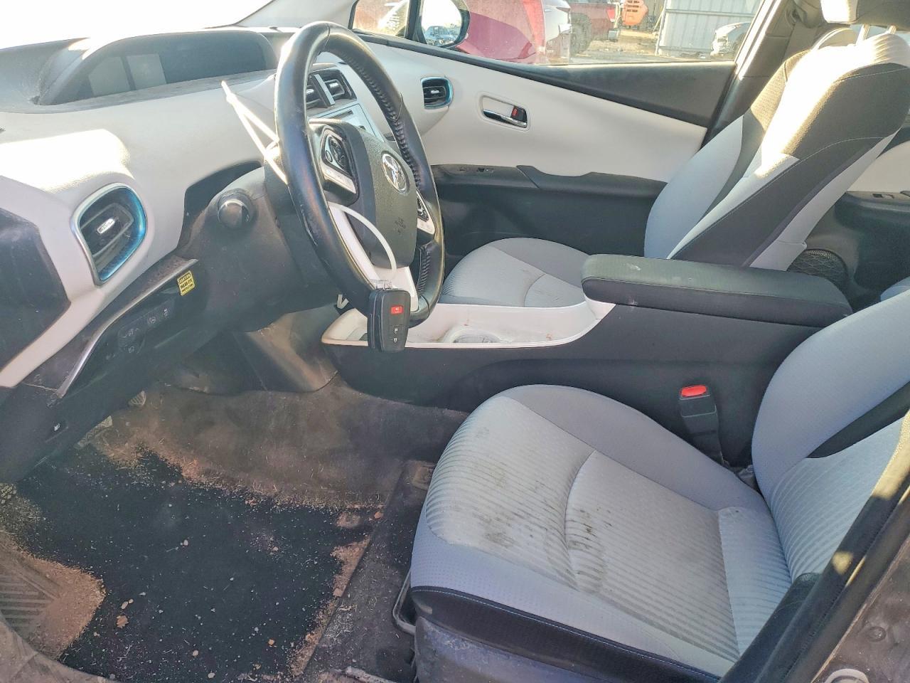 2018 TOYOTA PRIUS