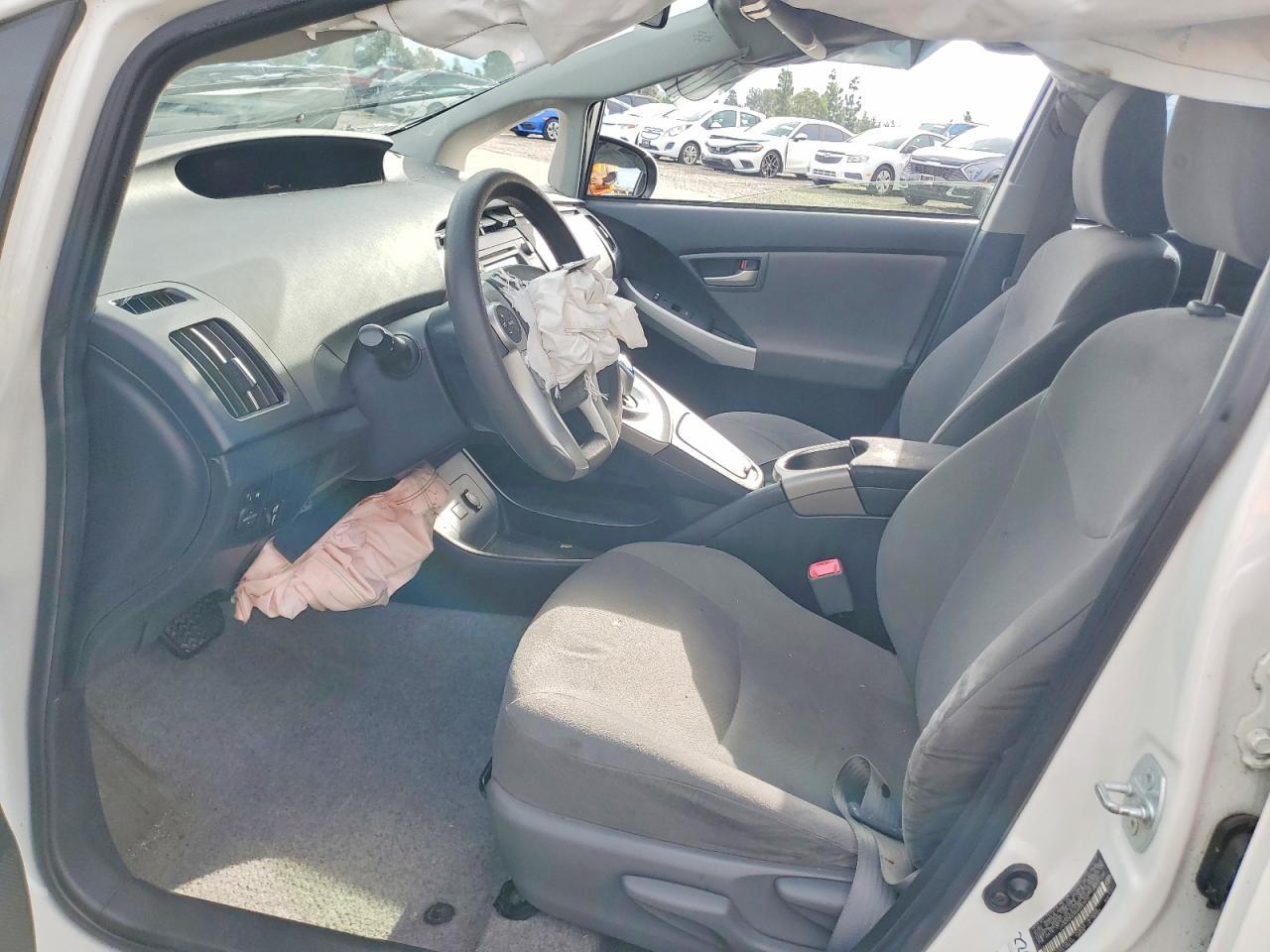2013 TOYOTA PRIUS