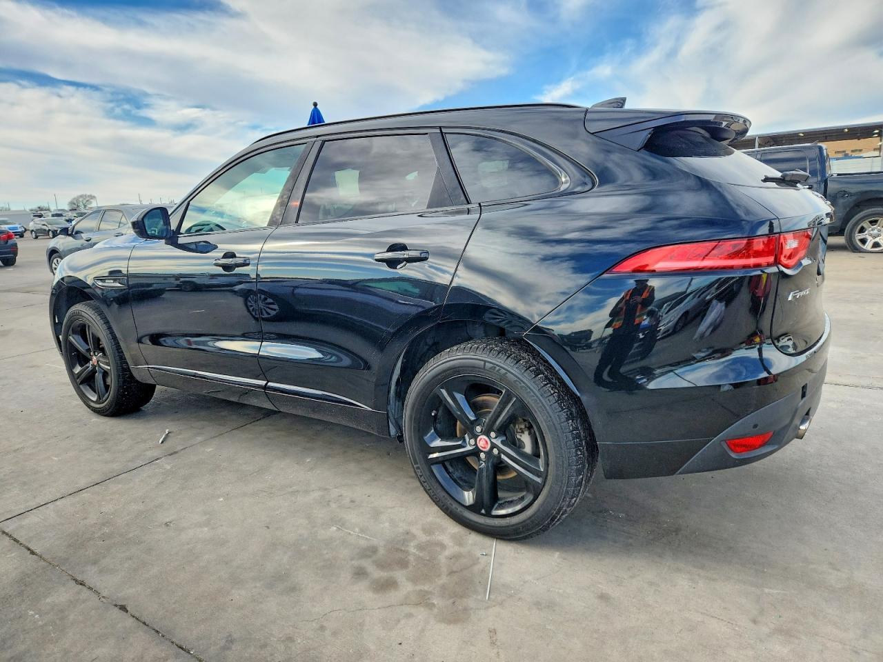 2017 JAGUAR F-Pace