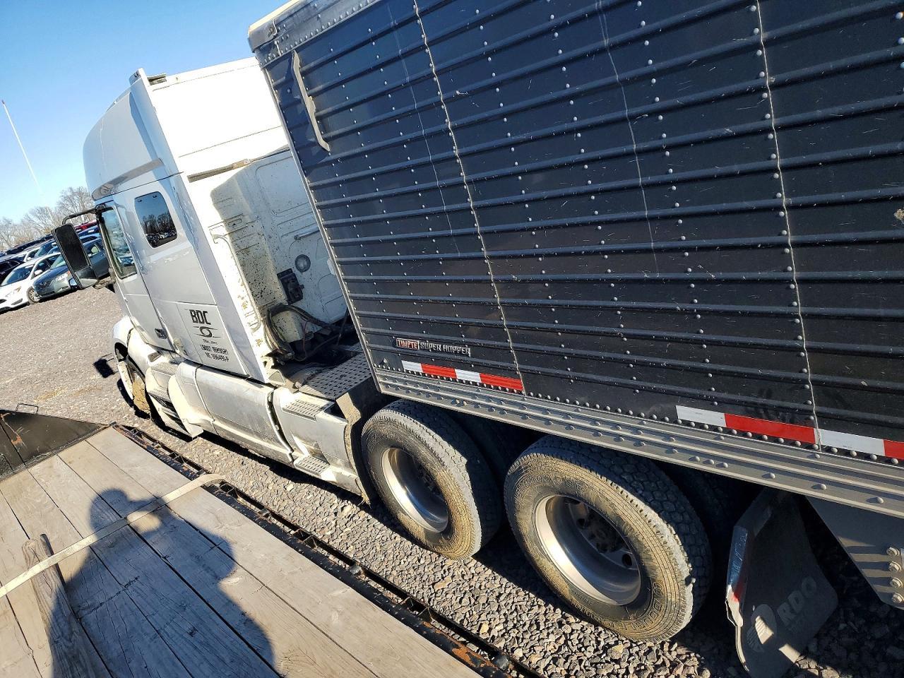2019 VOLVO Vn