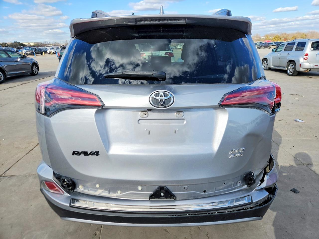 2018 TOYOTA RAV4