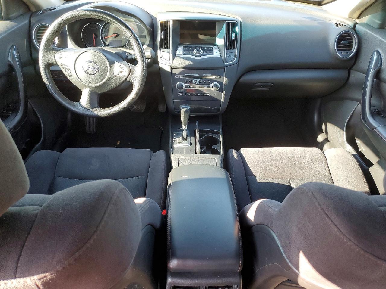 2012 NISSAN Maxima