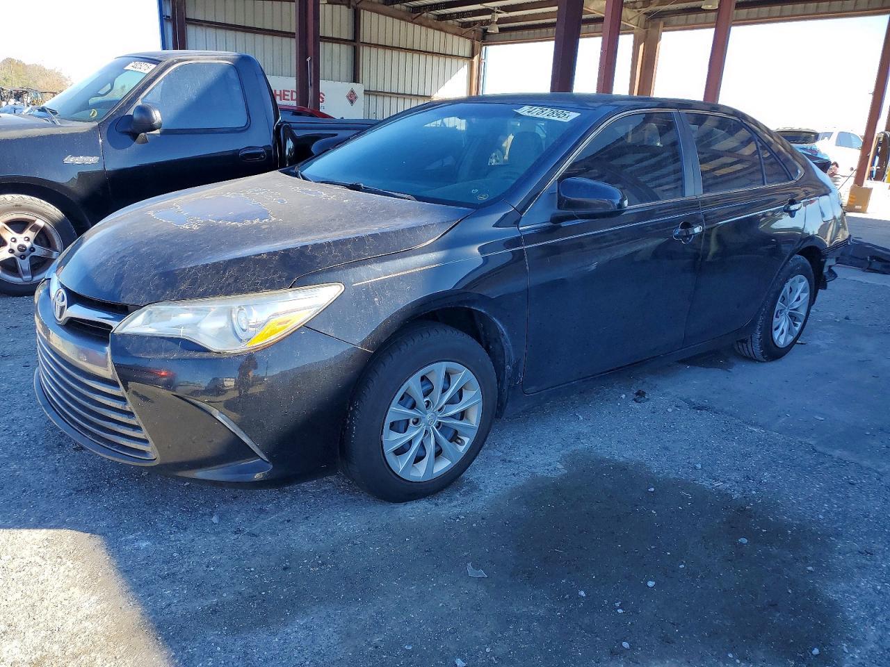2015 TOYOTA CAMRY