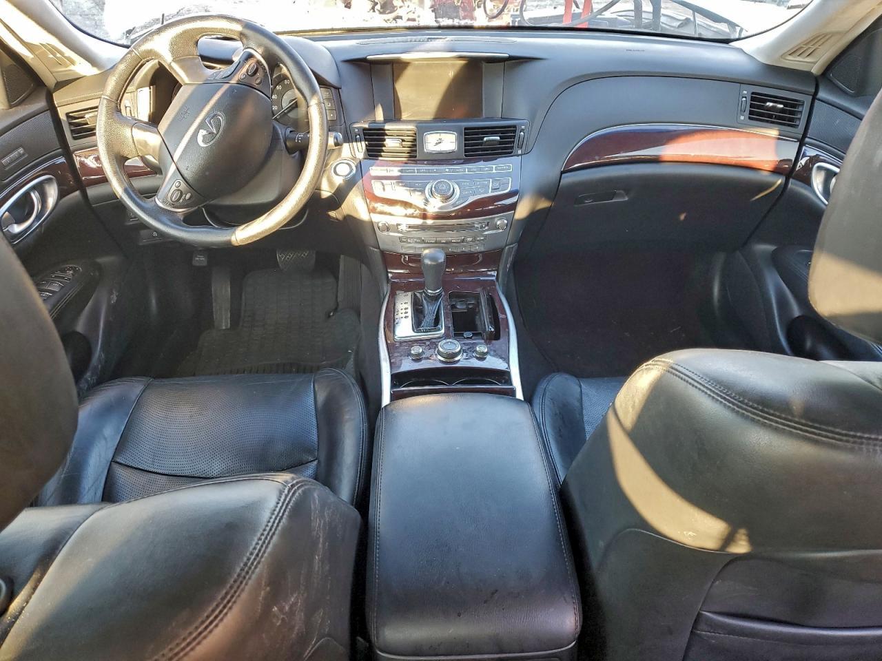 2012 INFINITI M37