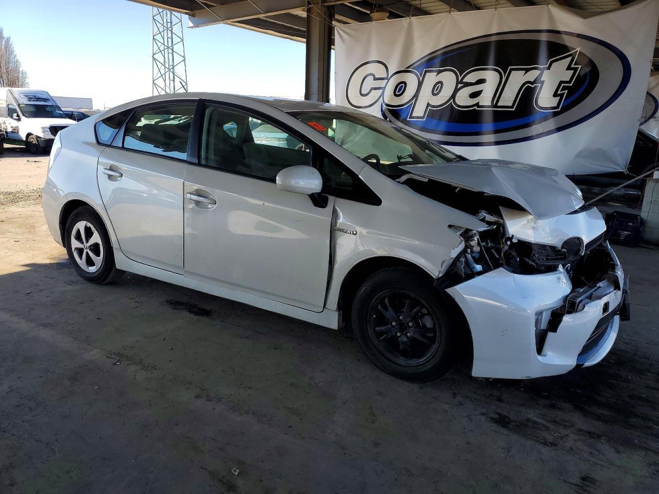 2013 TOYOTA PRIUS