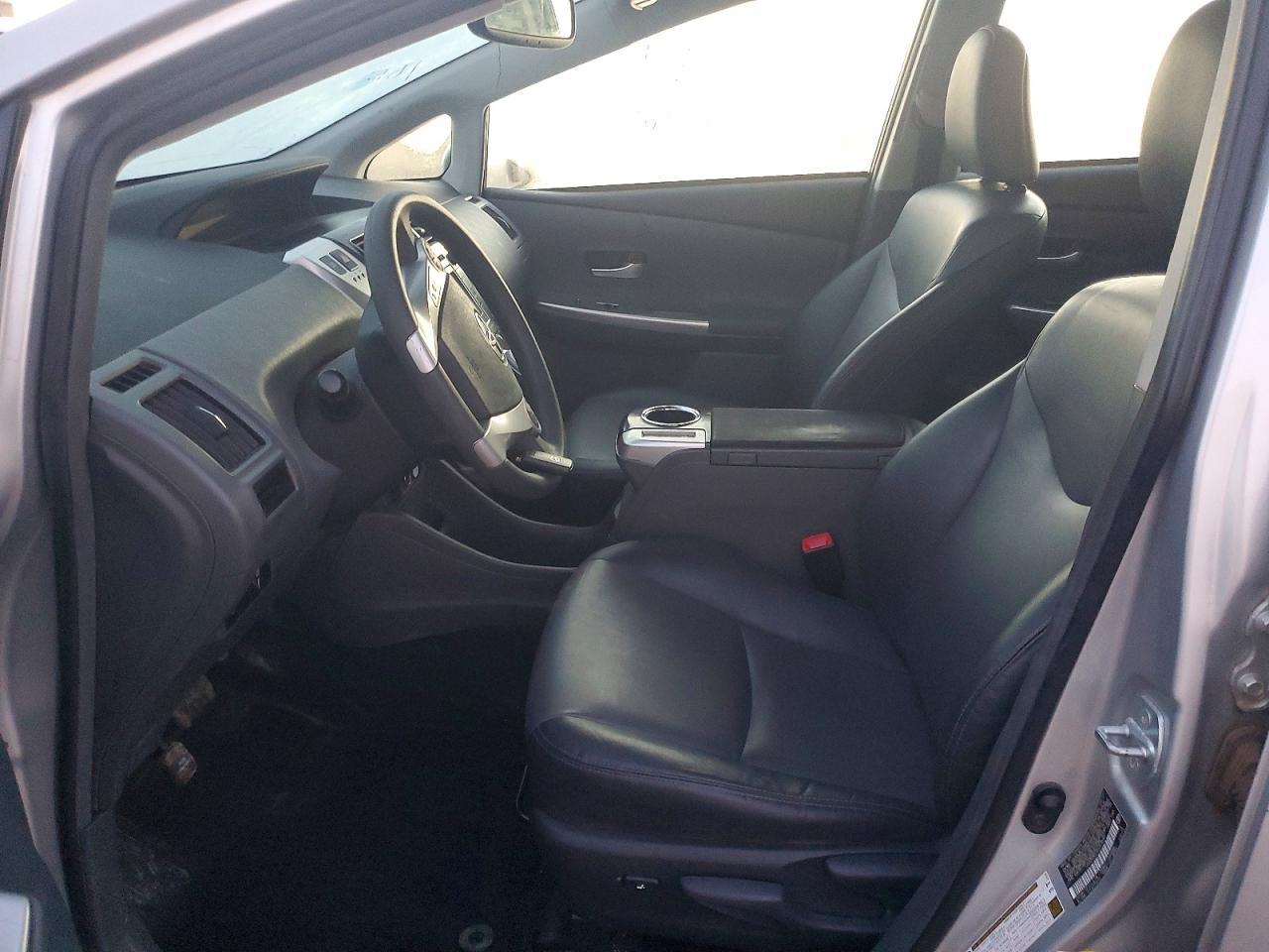 2012 TOYOTA PRIUS V