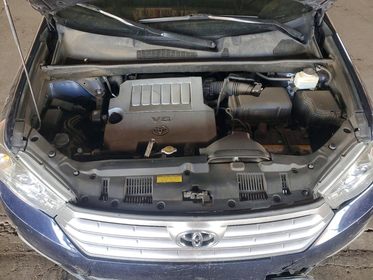 2012 TOYOTA HIGHLANDER