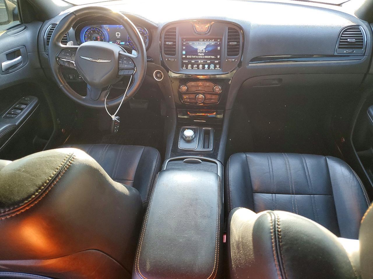 2016 CHRYSLER 300