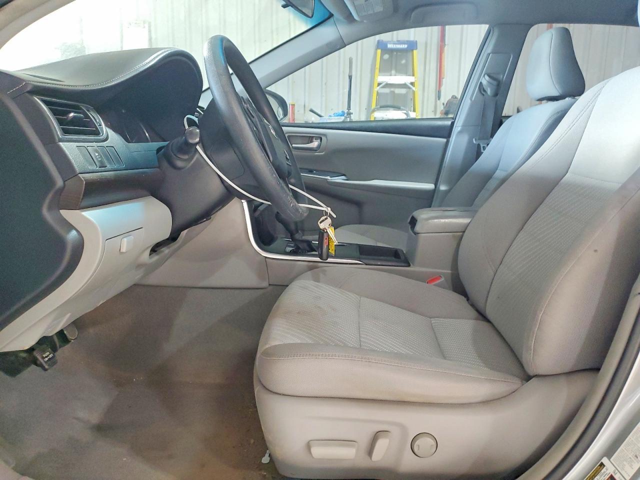 2016 TOYOTA CAMRY