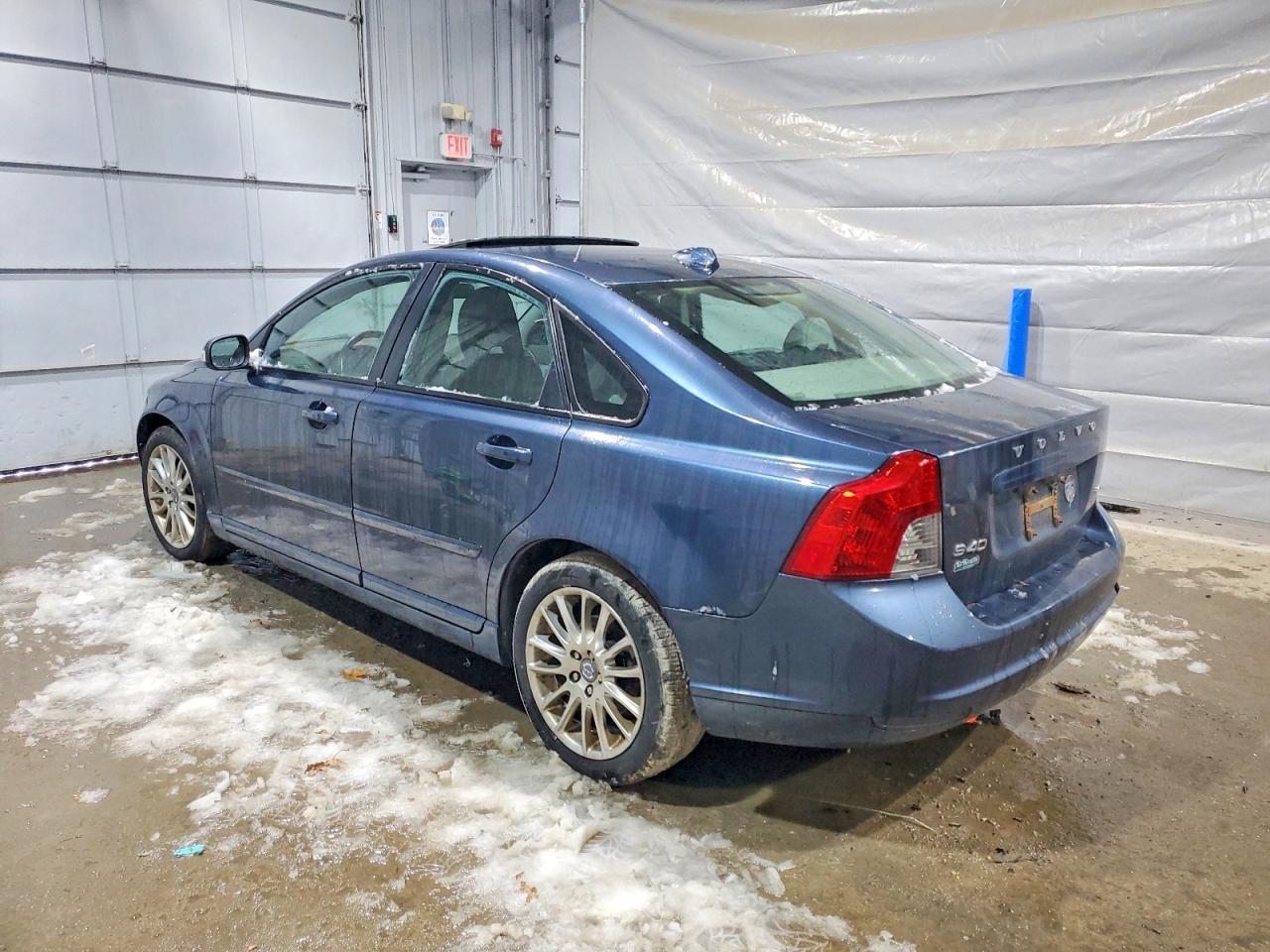 2010 VOLVO S40