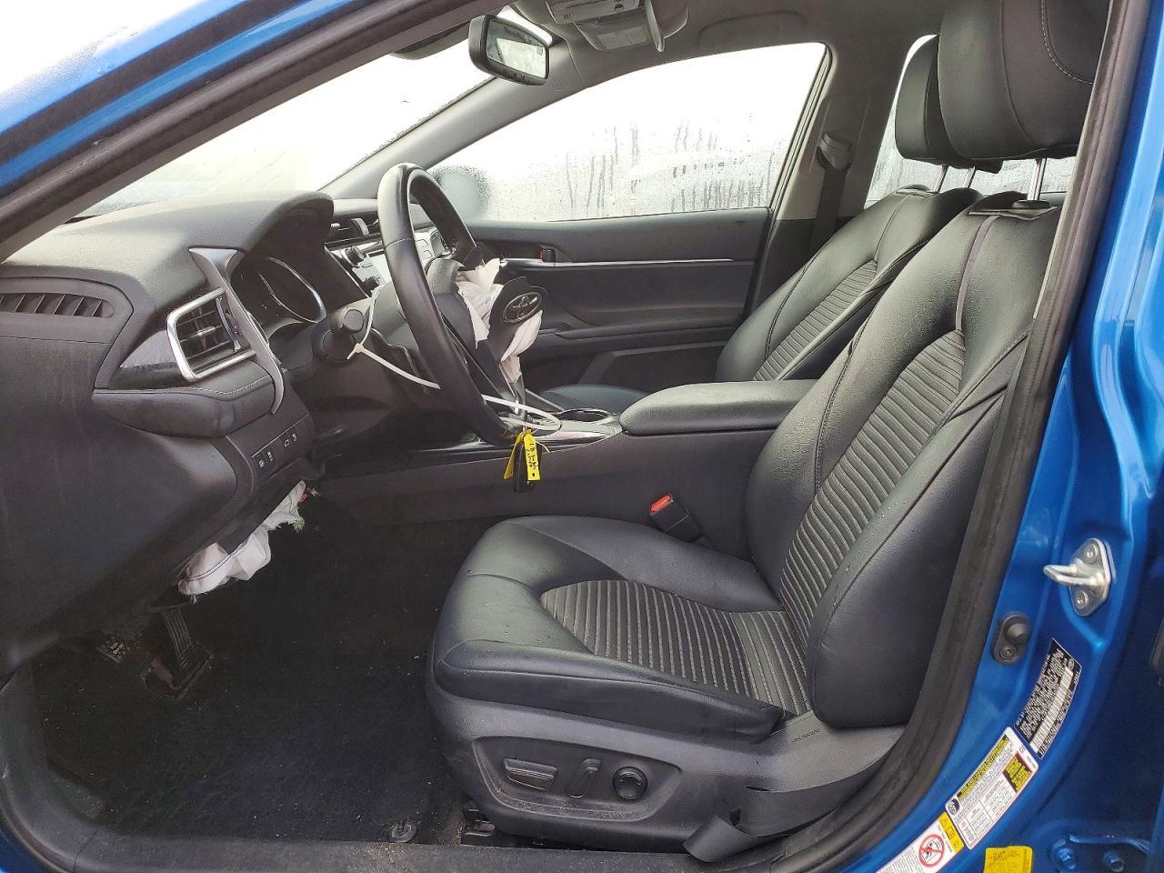 2018 TOYOTA CAMRY
