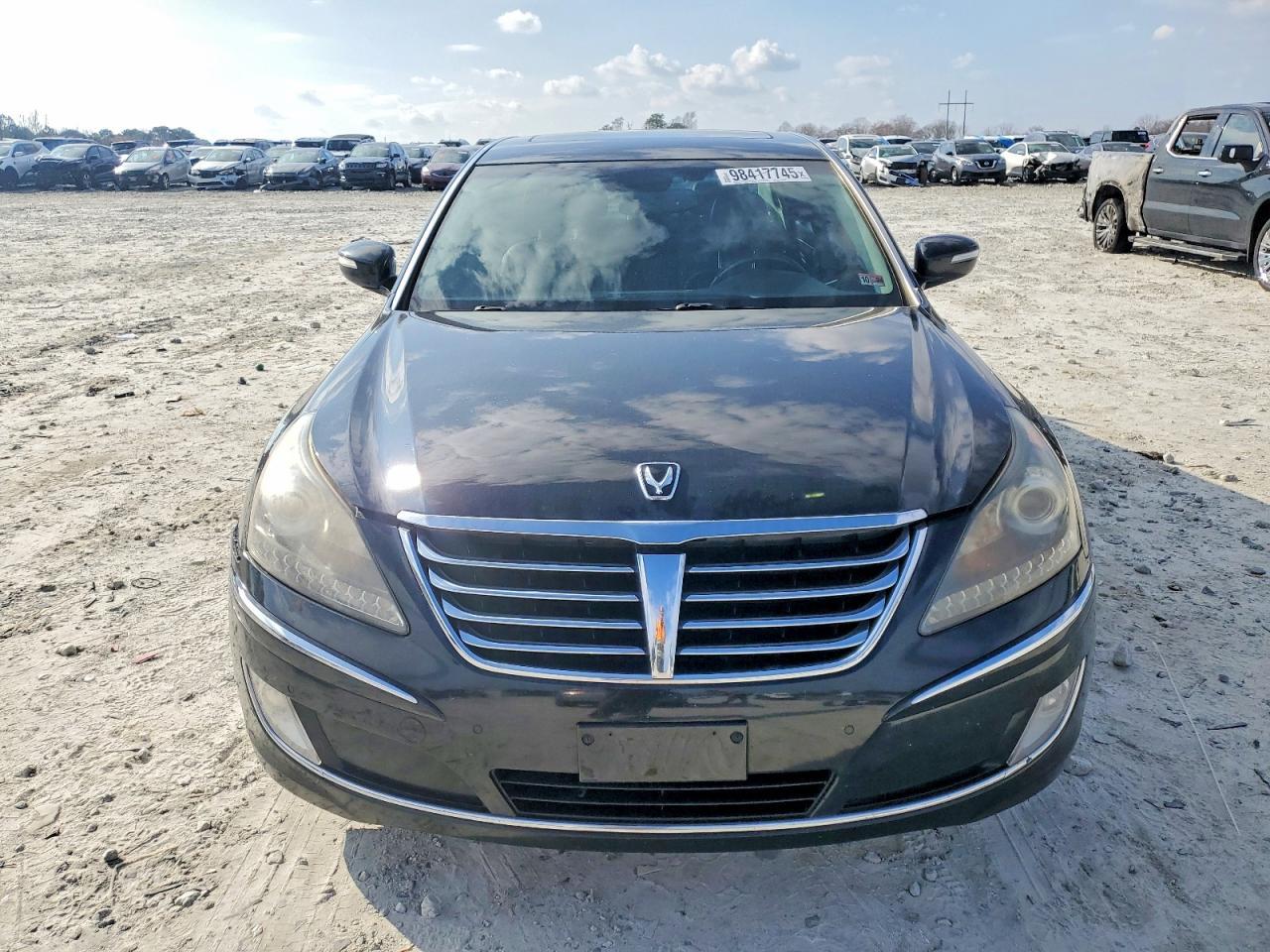 2013 HYUNDAI Equus