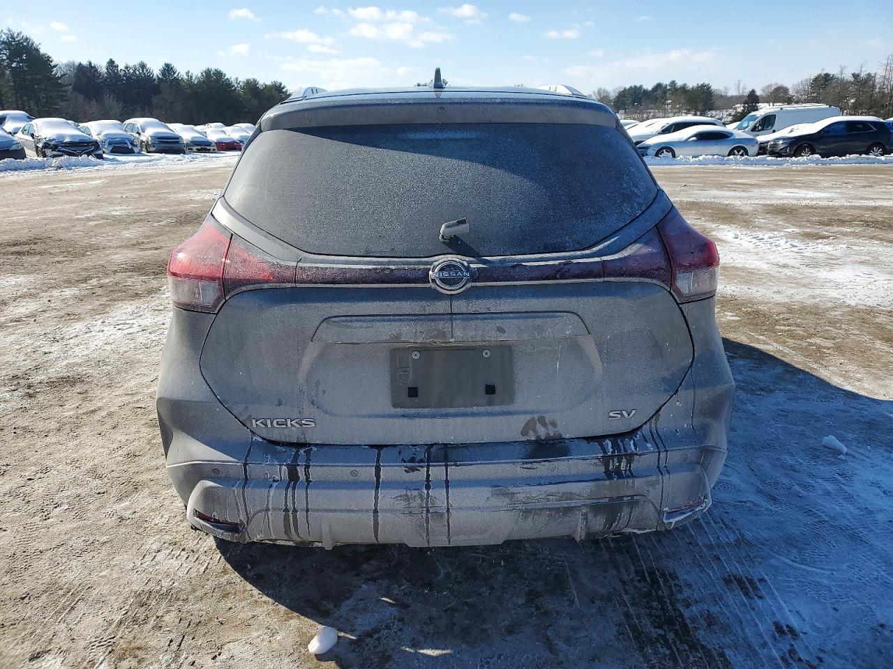 2022 NISSAN KICKS