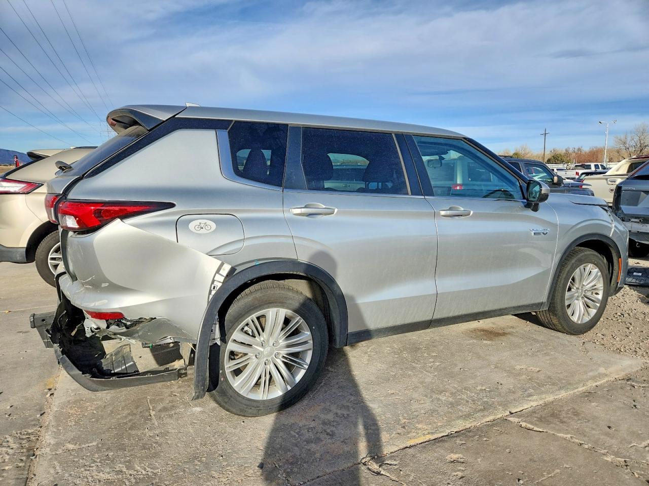 2025 MITSUBISHI outlander