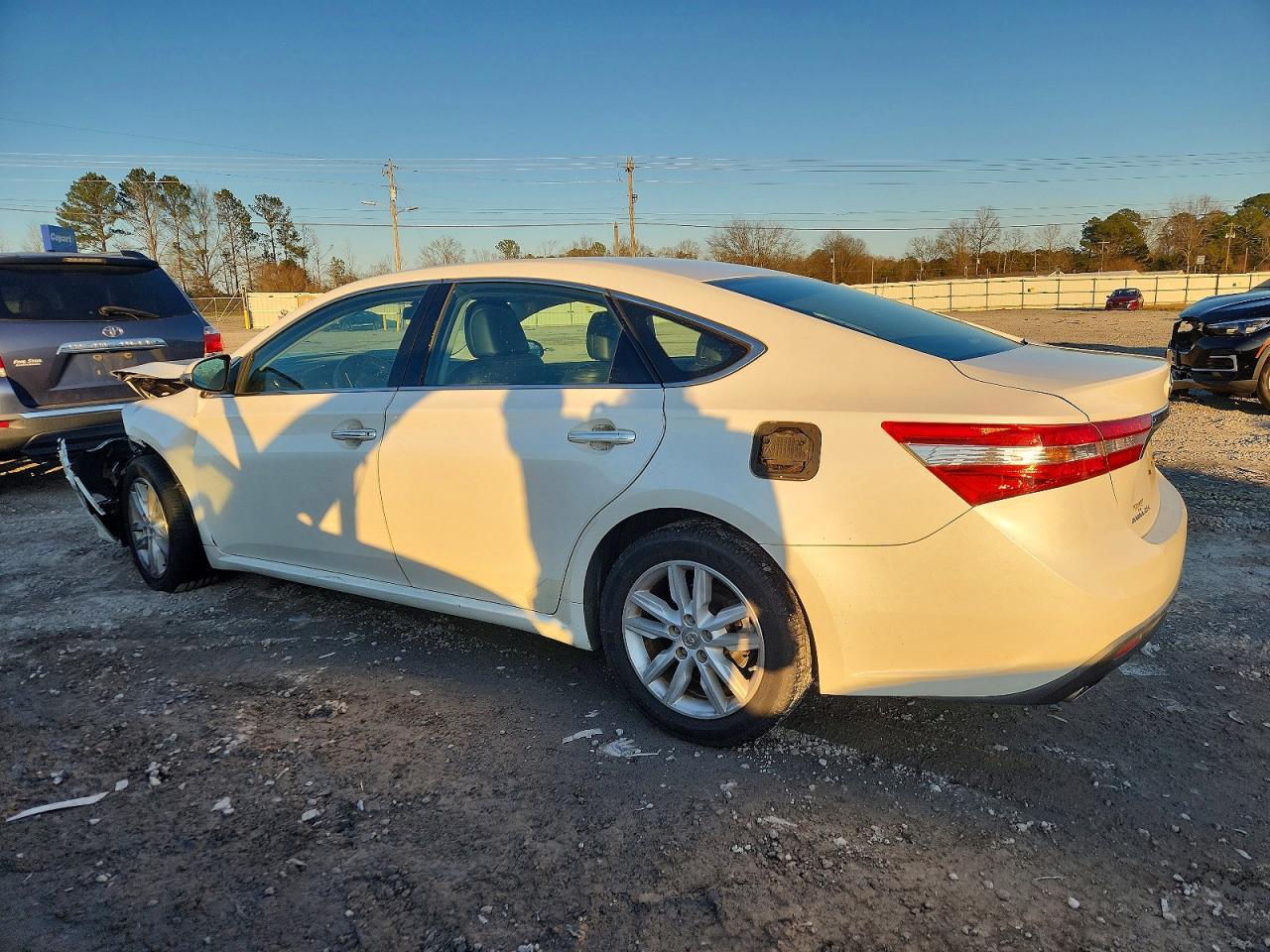 2014 TOYOTA Avalon