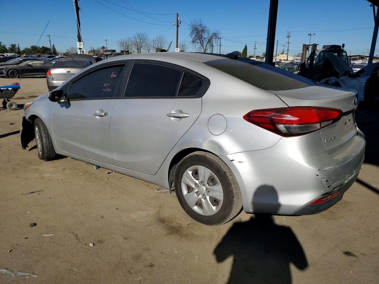 2017 KIA FORTE