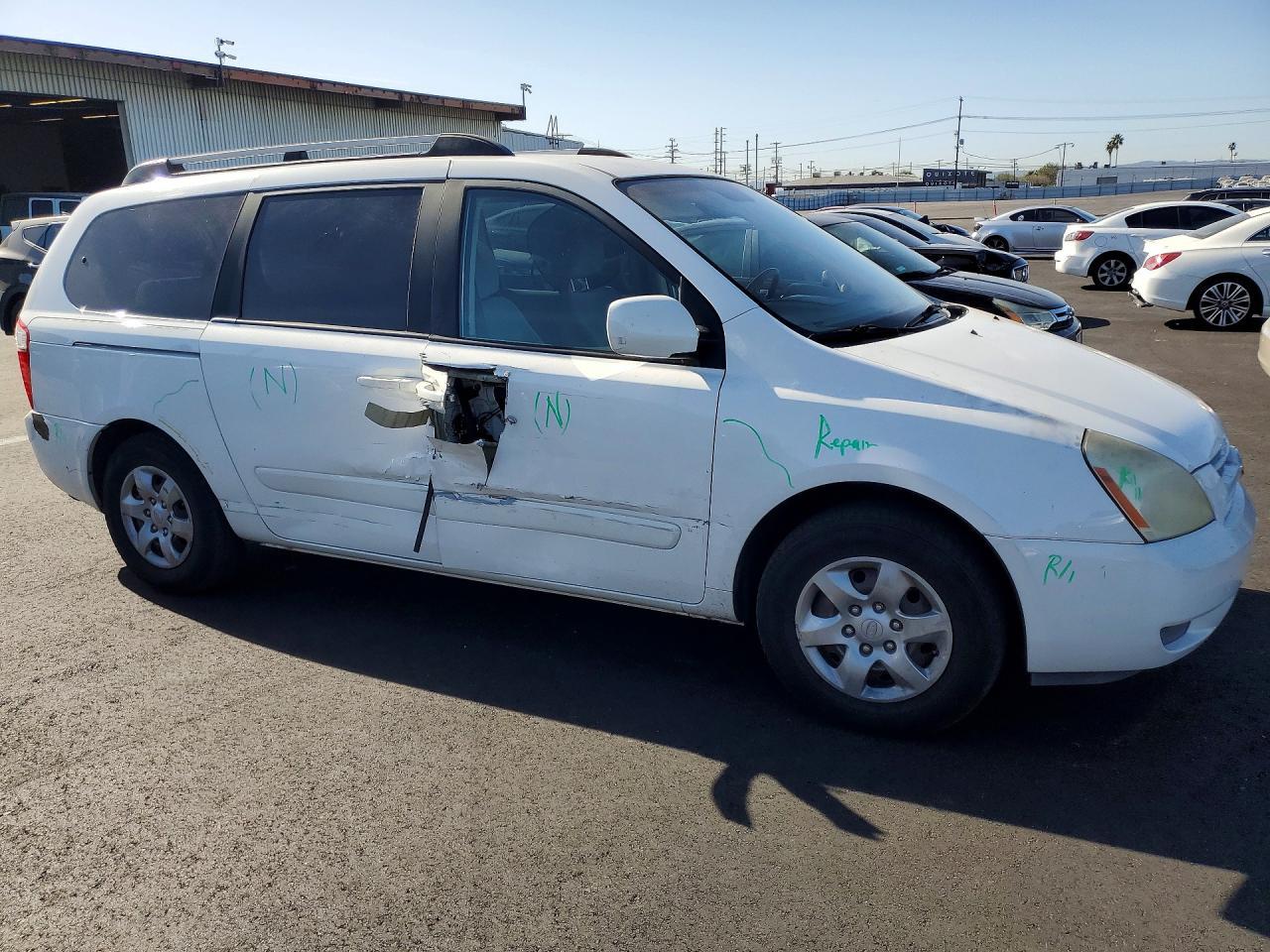 2009 KIA SEDONA