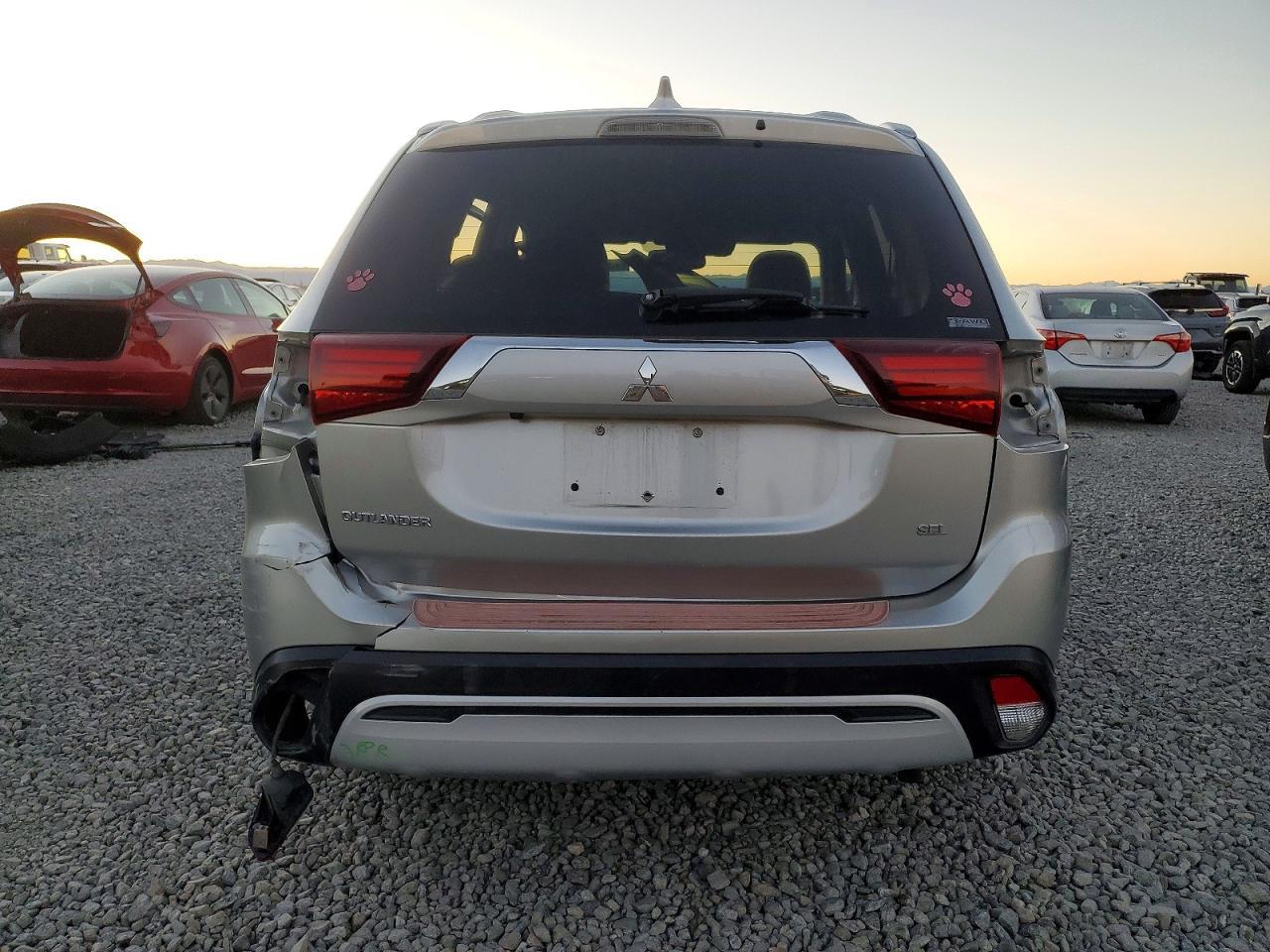 2020 MITSUBISHI outlander