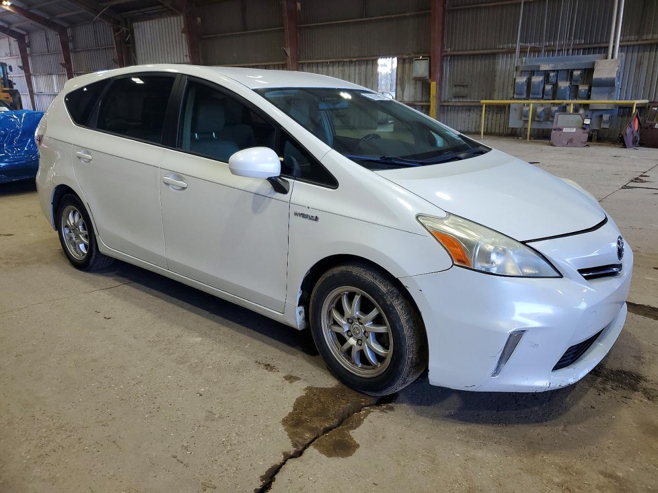 2012 TOYOTA PRIUS V