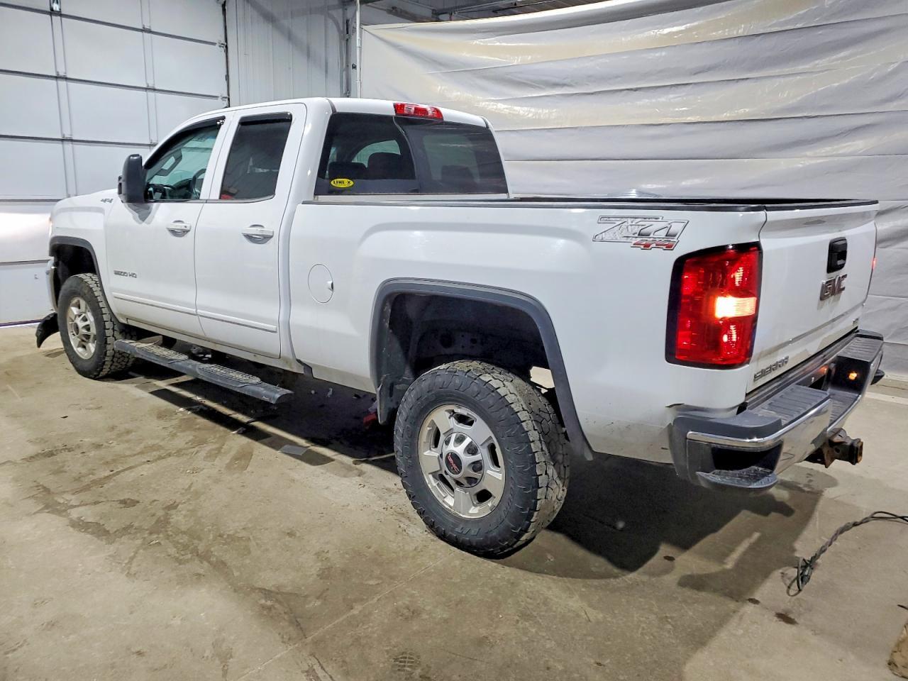 2016 GMC Sierra