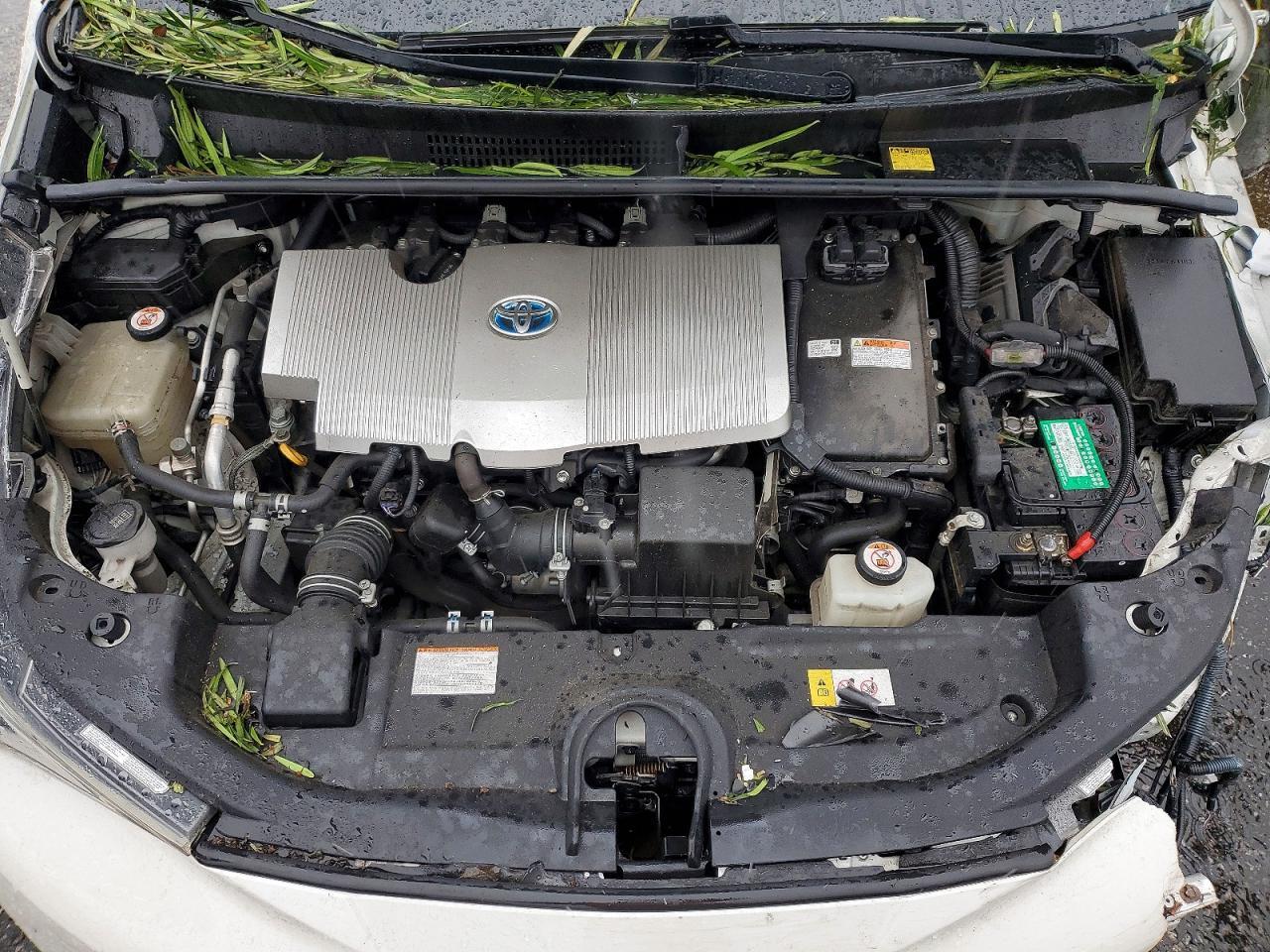 2016 TOYOTA PRIUS