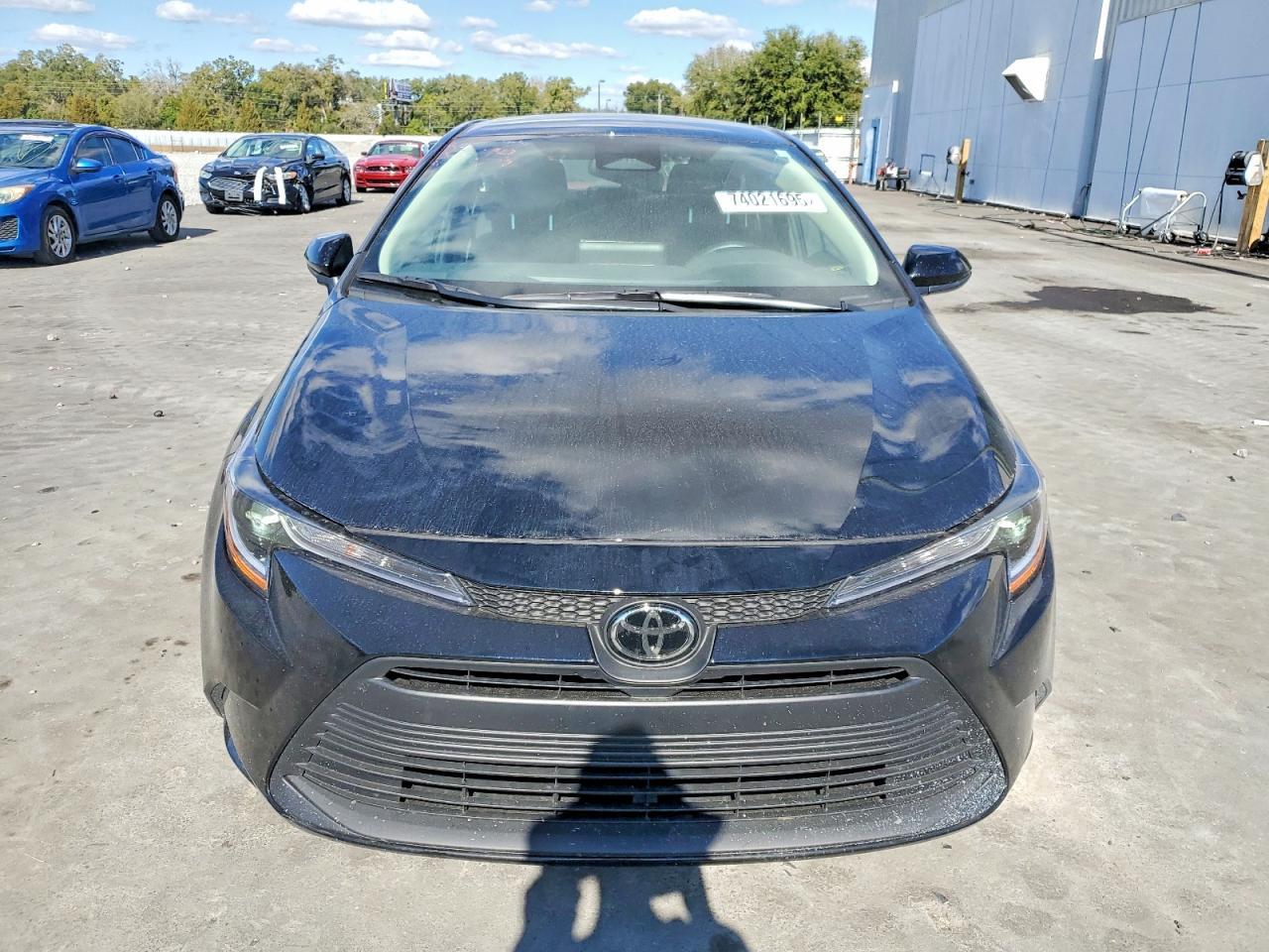 2025 TOYOTA COROLLA