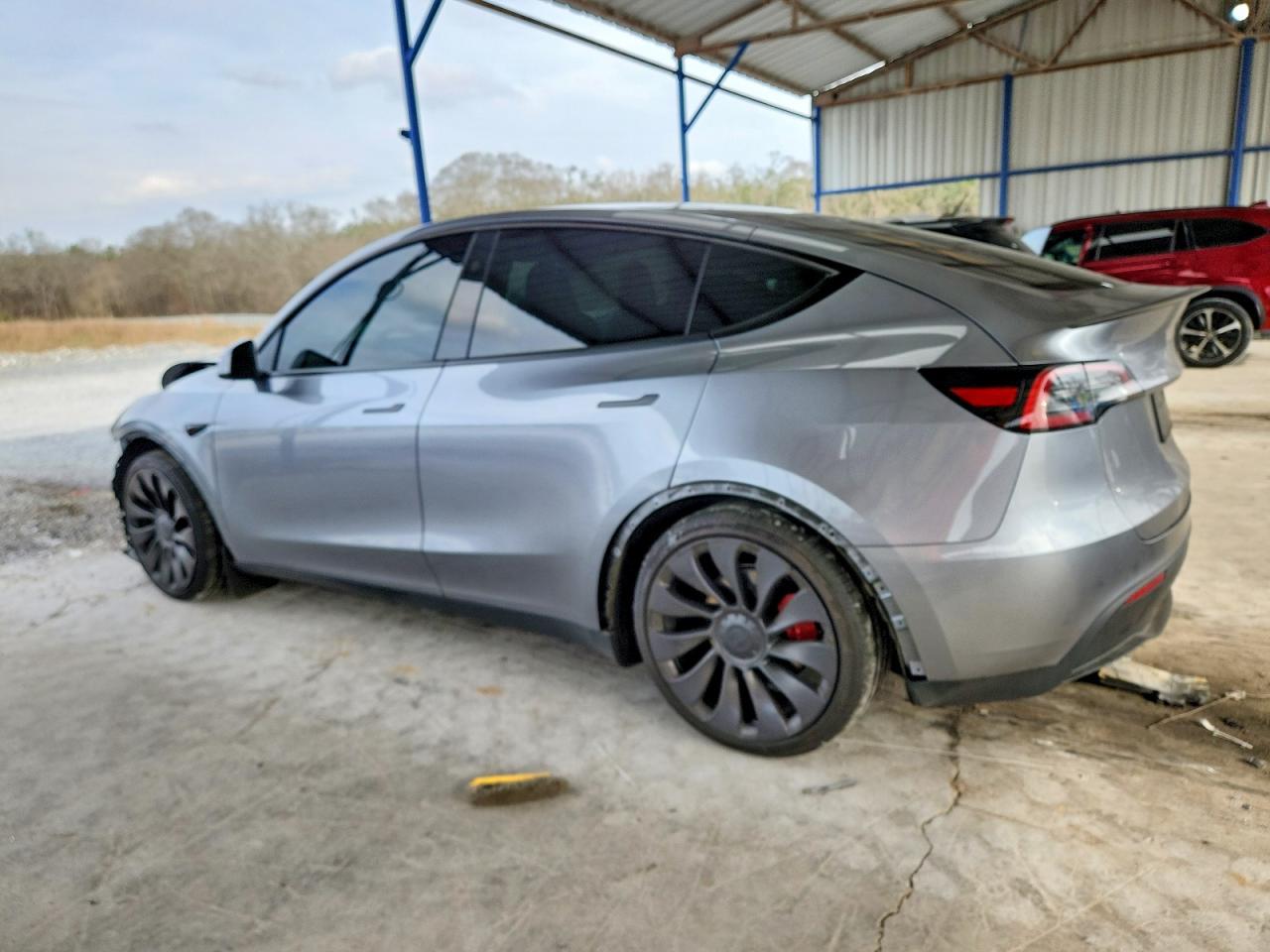 2024 TESLA MODEL Y