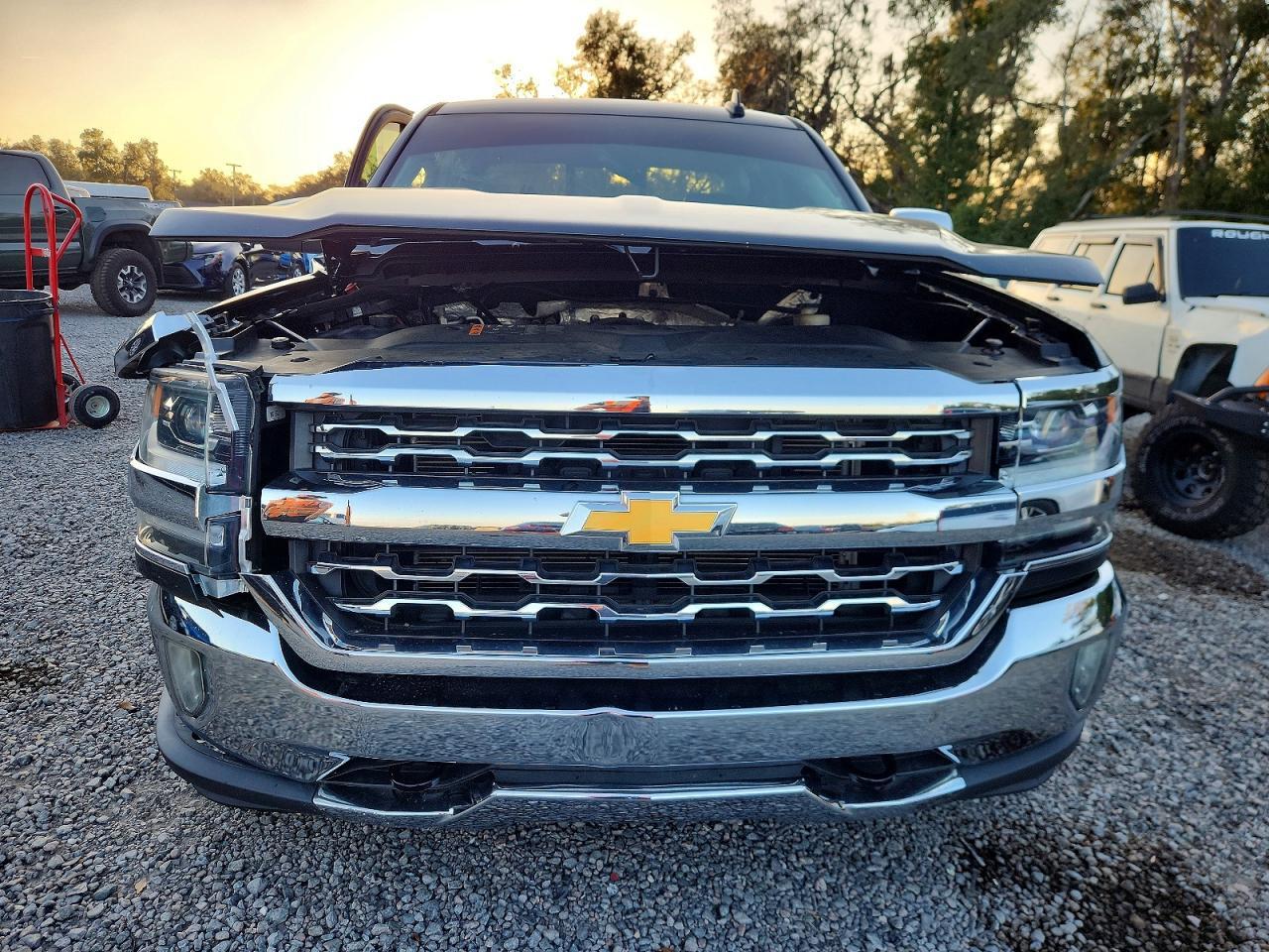 2018 CHEVROLET Silverado