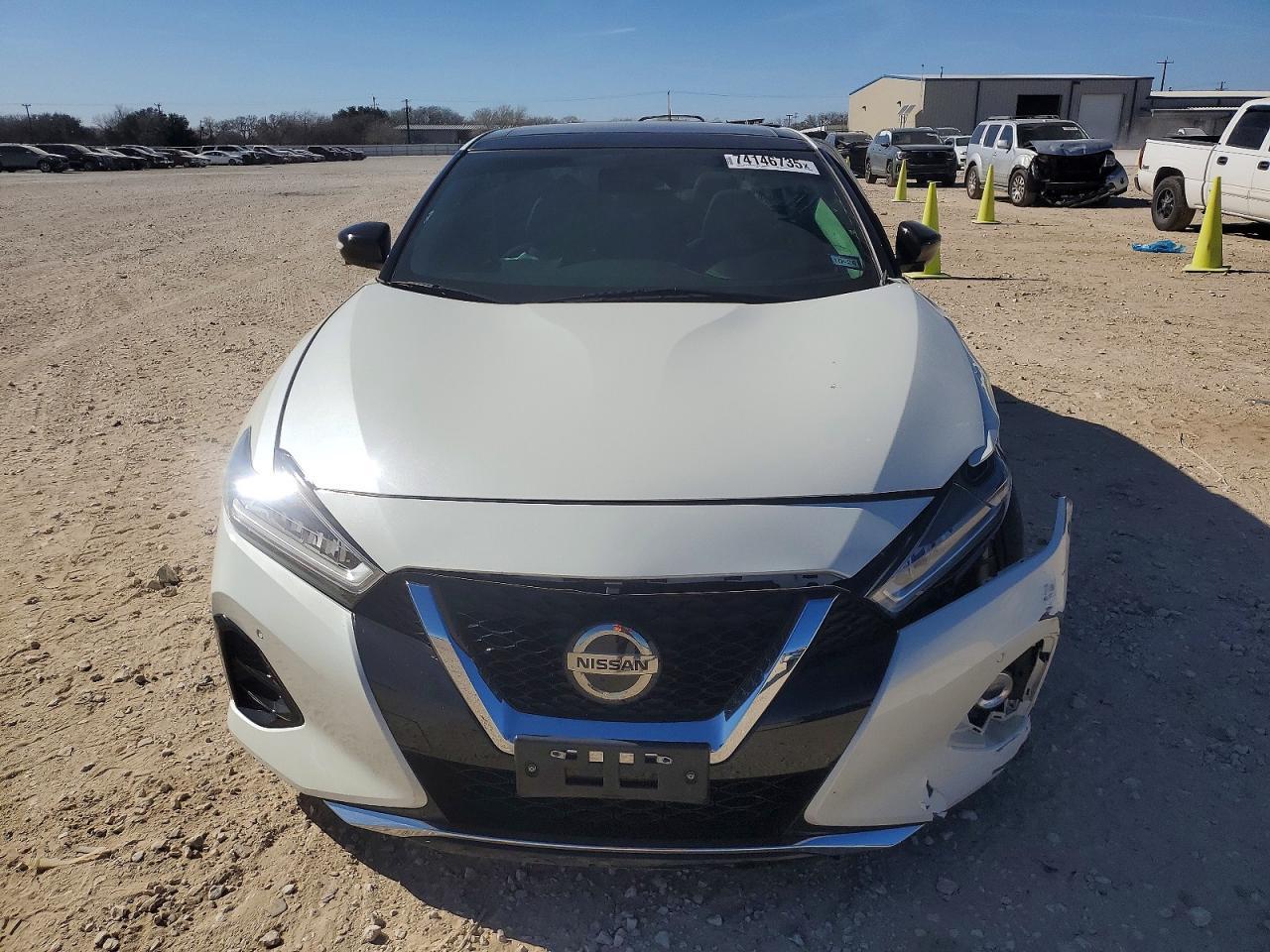 2021 NISSAN Maxima