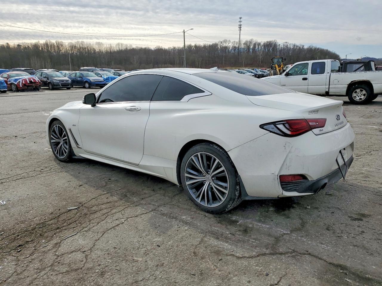2017 INFINITI Q60