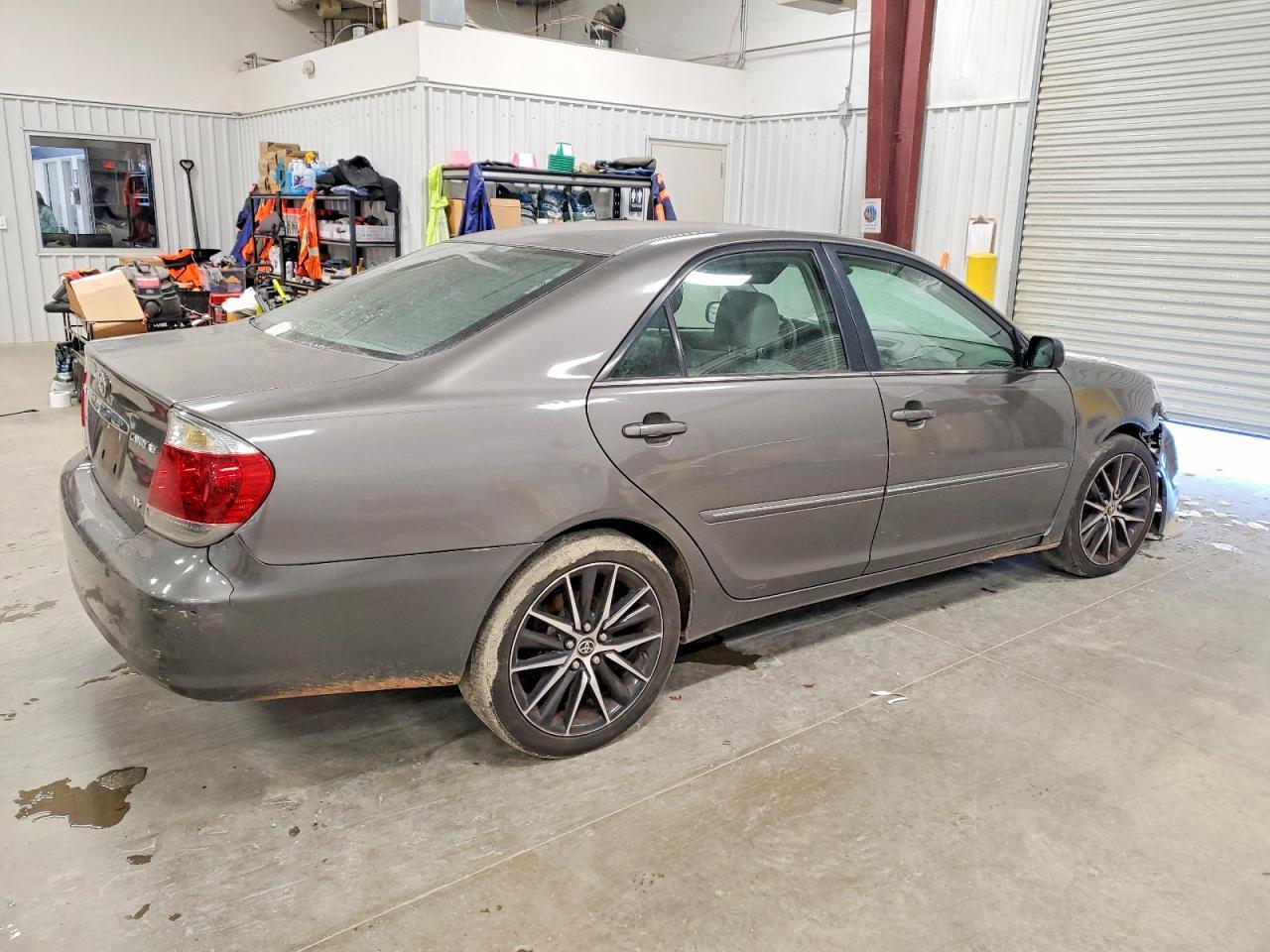 2005 TOYOTA CAMRY