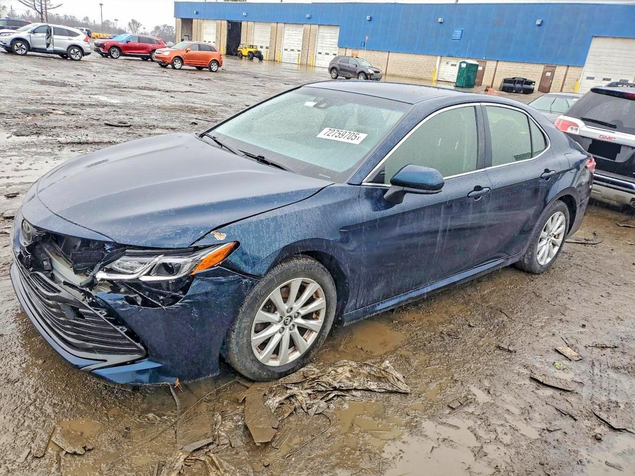 2018 TOYOTA CAMRY