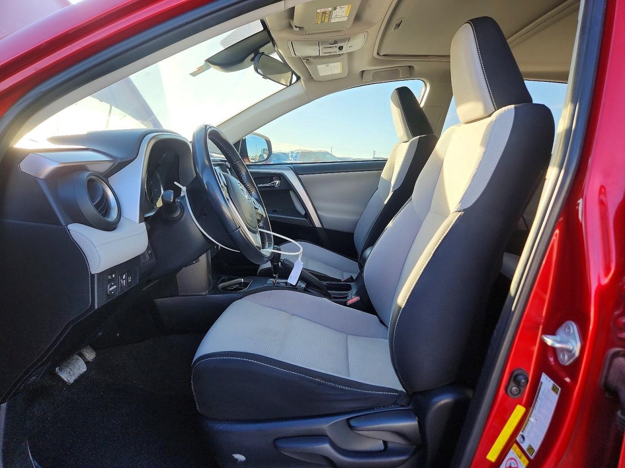 2016 TOYOTA RAV4