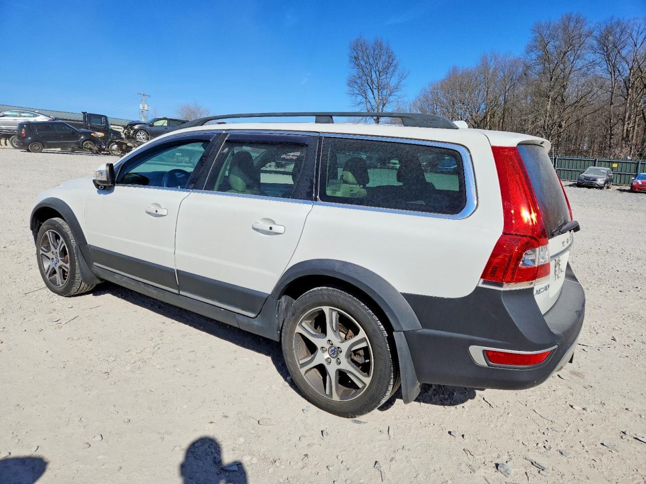 2014 VOLVO XC70