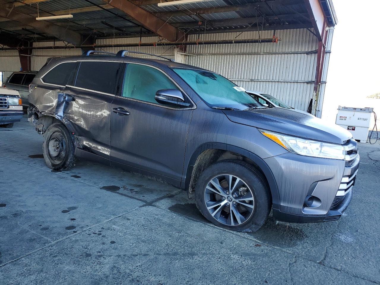 2018 TOYOTA HIGHLANDER